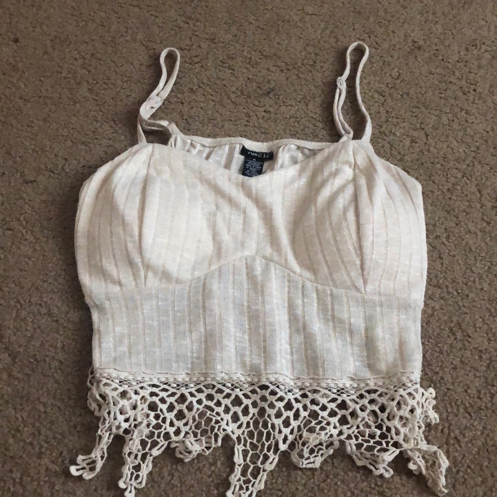 Crop top.